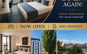 Central Plaza Hotel---Free Parking